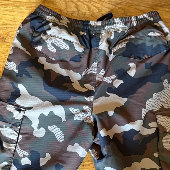Puma Men's Camo Cargo Pants - Brown and Black - Picture 3 of 5